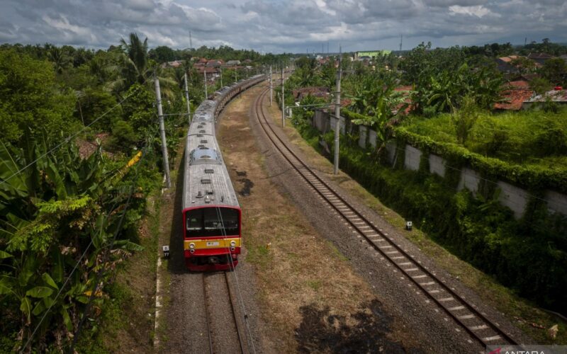 Jadwal KRL Commuter Line dari Tanah Abang ke Rangkasbitung