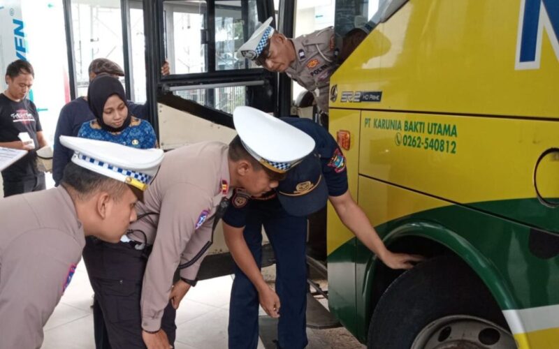 Menuju libur akhir tahun, ini harga tiket bus Jakarta-Bandung terbaru